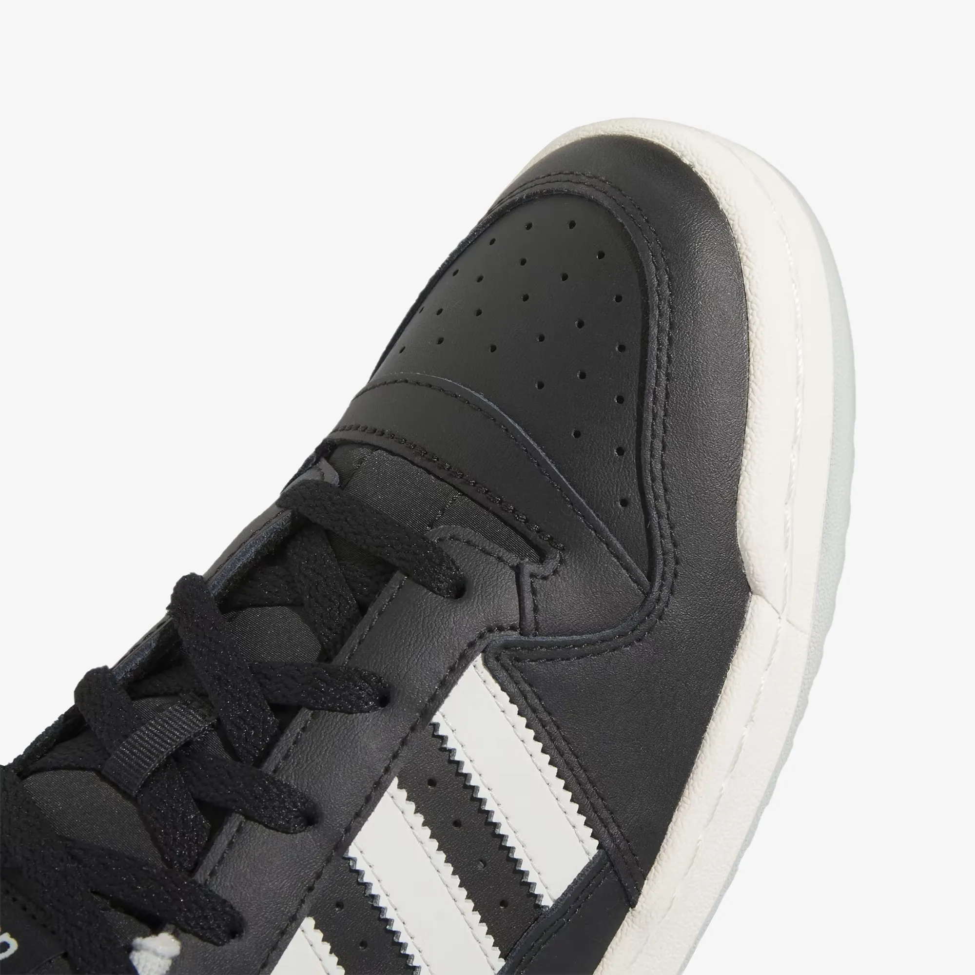 Adidas Originals | FORUM LOW  { CORE BLACK/GREY/SILVER