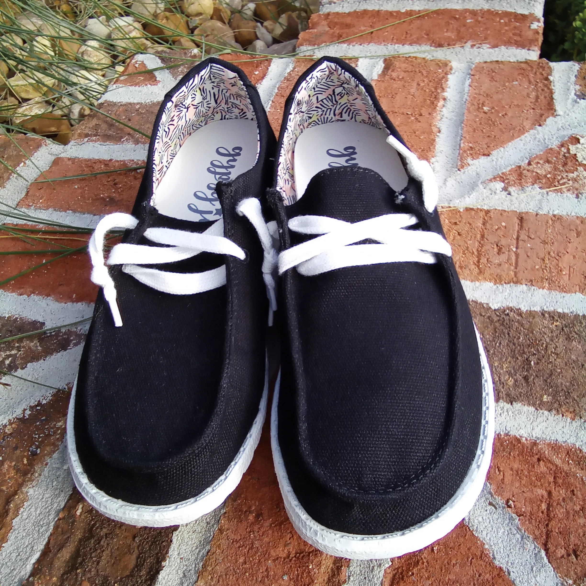 Black and White Slip Ons | Gypsy Jazz Holly4