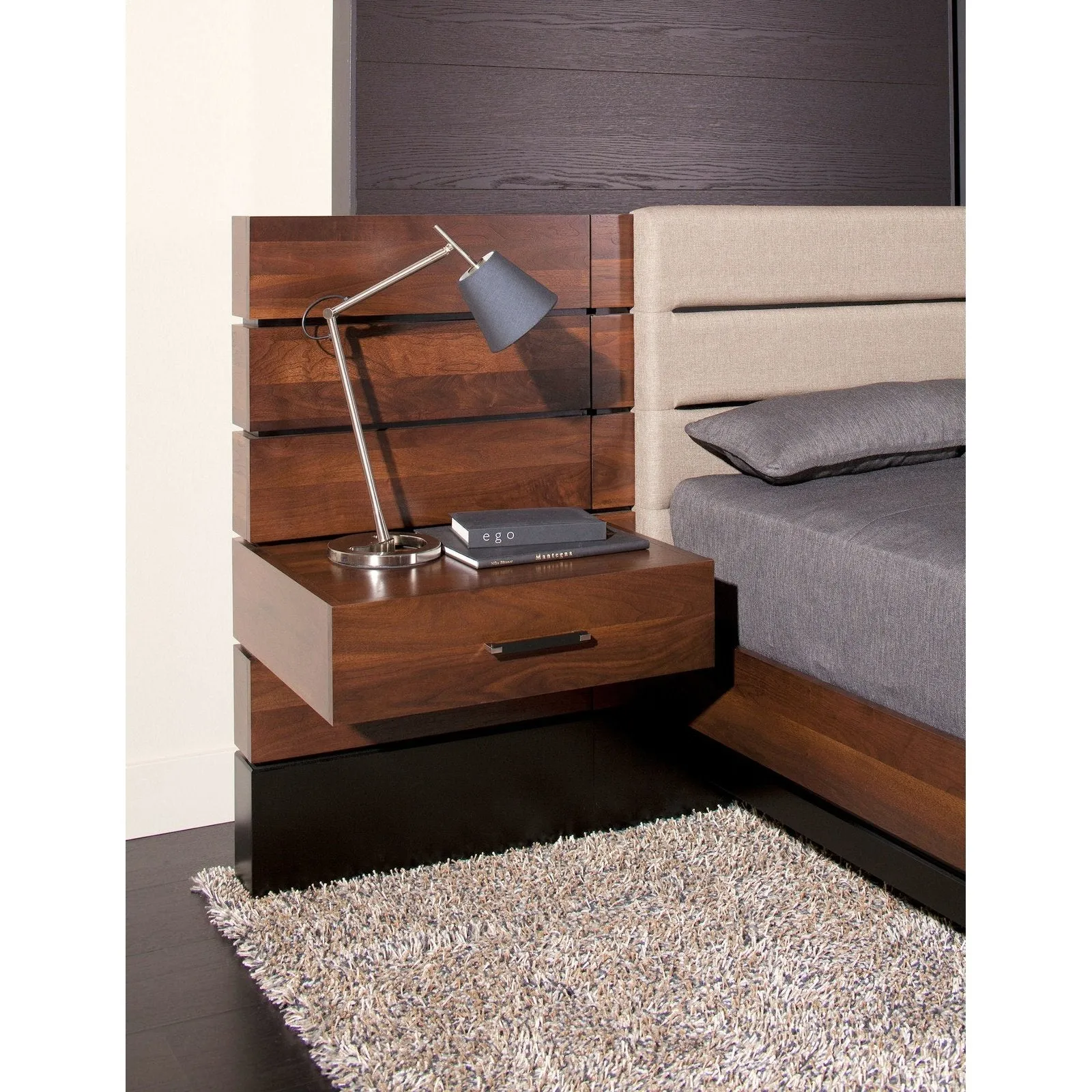 DEFINITY KING PIER BED