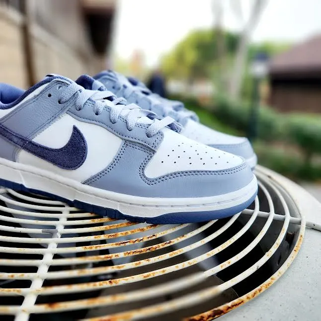 Nike Dunk Low 'Carbon'